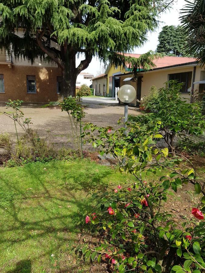 B&B Gloria Gallarate Luaran gambar